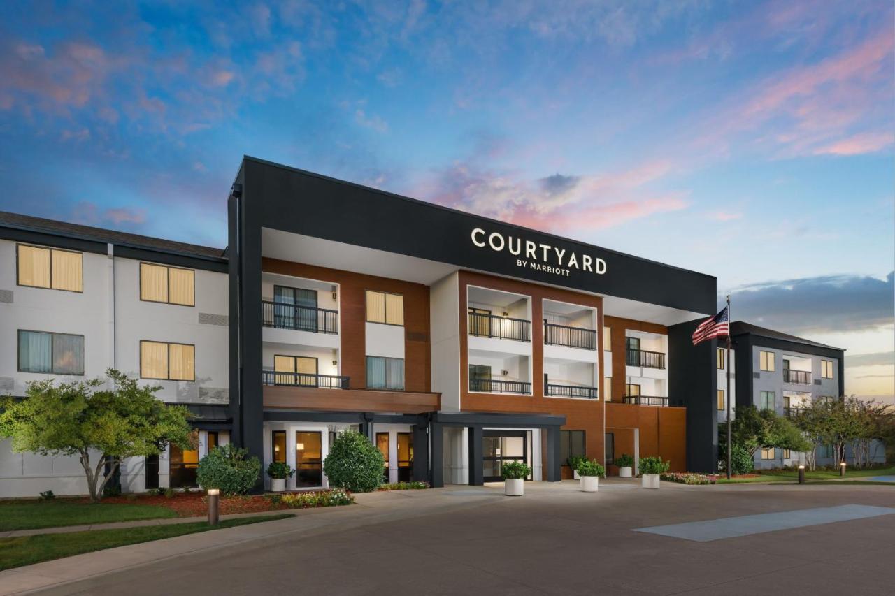 Courtyard By Marriott Dallas Lewisville Exterior photo