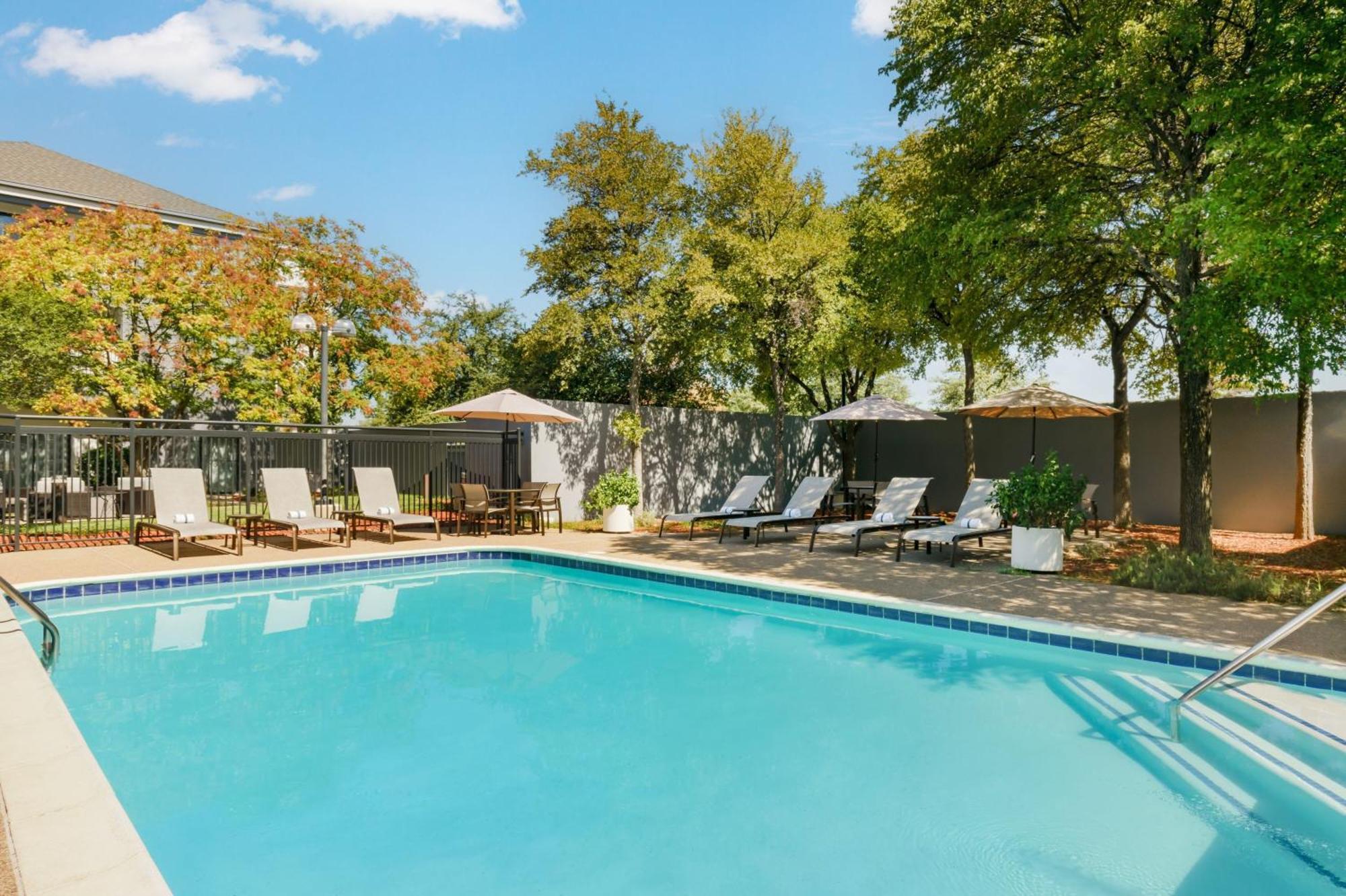 Courtyard By Marriott Dallas Lewisville Exterior photo